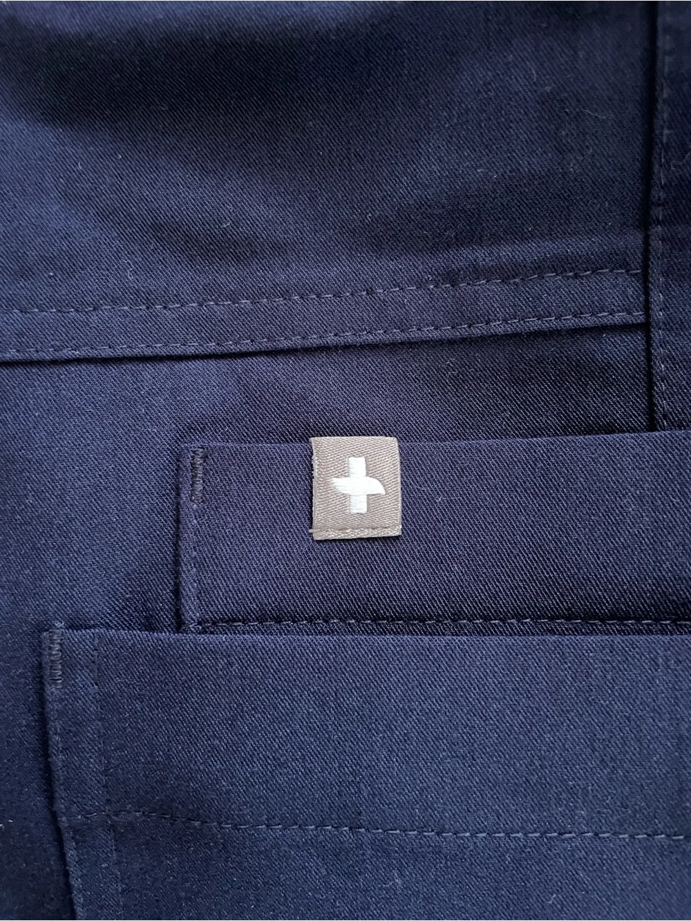 NWT FIGS Men's Cairo Cargo Straight-Leg Scrub Pants - Navy Blue - Size Small